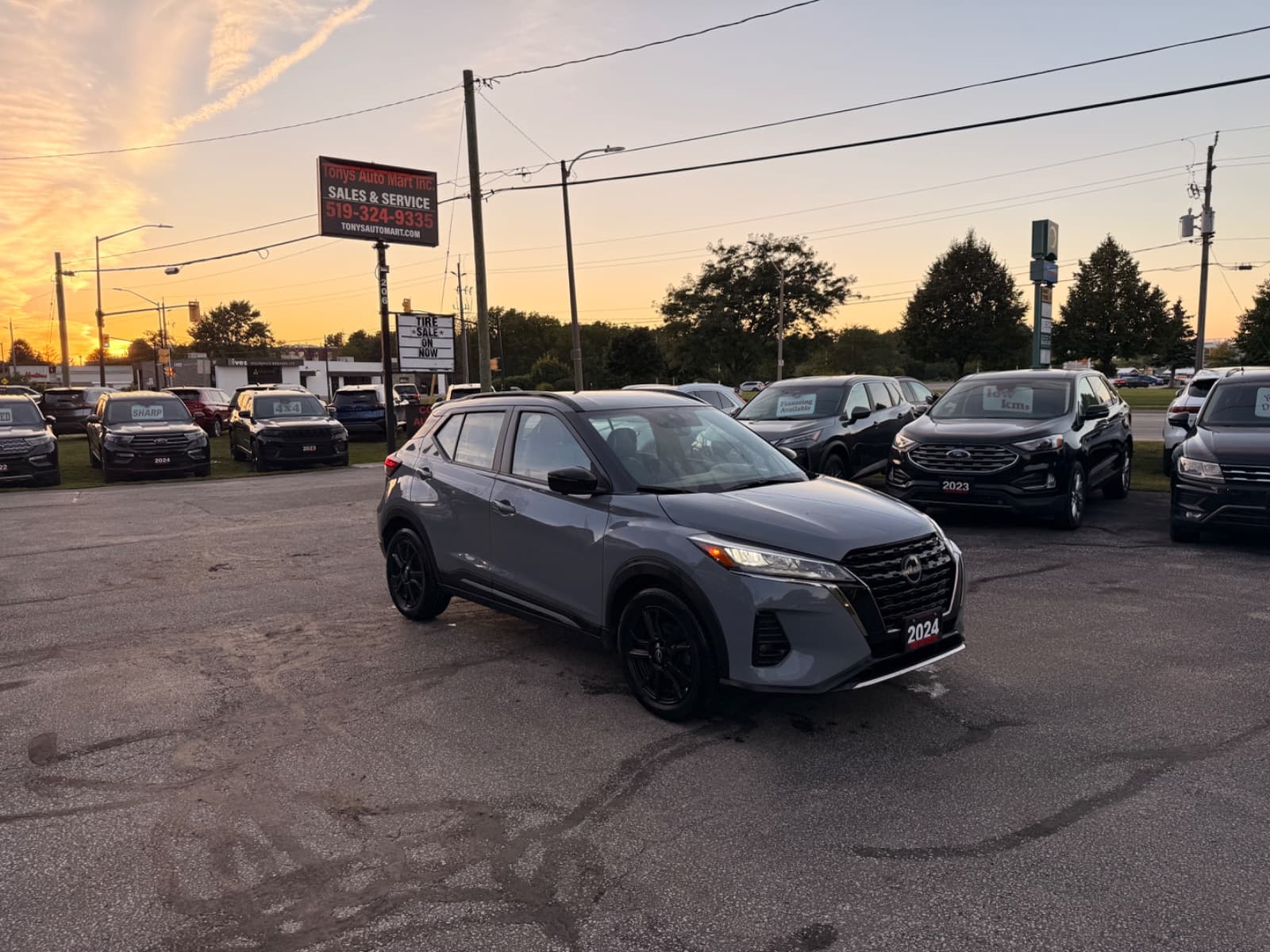 2024 Nissan Kicks SR Premium